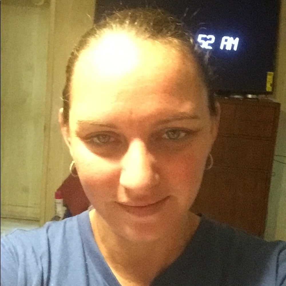 Meet your Posher, Tiffany